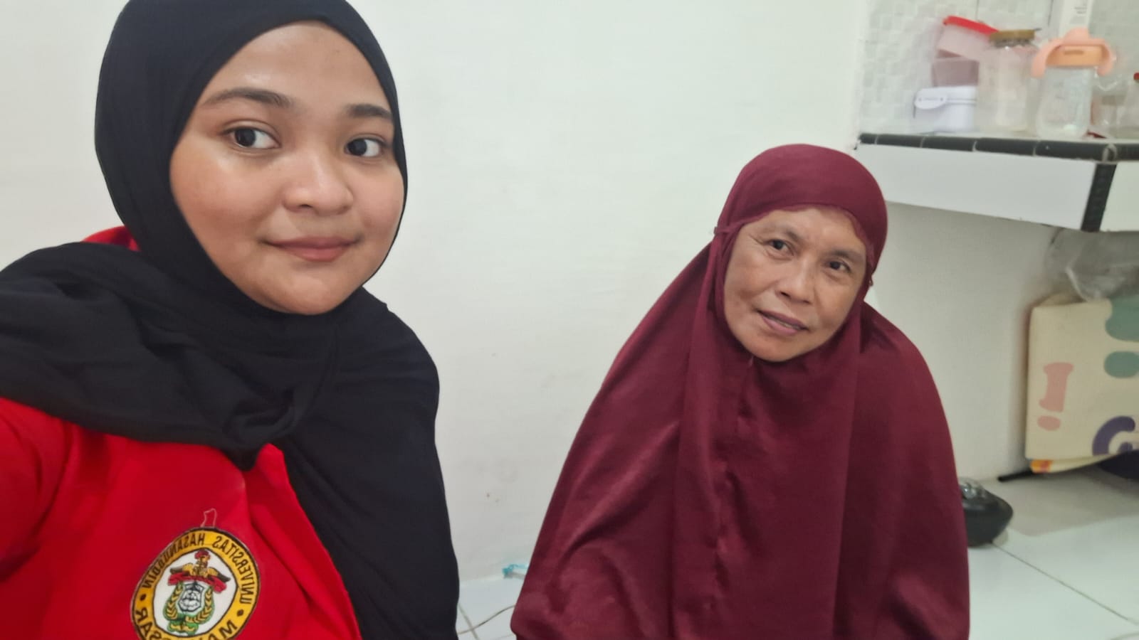 Kunjungan Pertama P2KD III : pemantauan pertumbuhan dan perkembangan bayi, Ibu Damping dengan Ibu Naima Dalam Program 1000 HPK